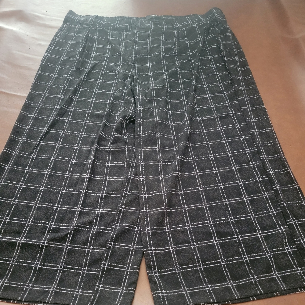 NWT Torrid SZ 30 Dress Pants